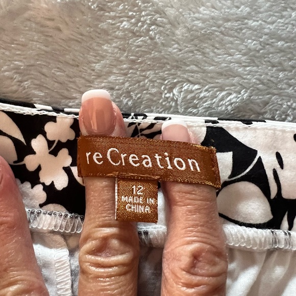 Black and white four packet shorts. - Picture 2 of 5